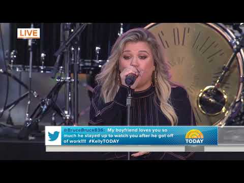 Kelly Clarkson - Love So Soft (The Today Show)
