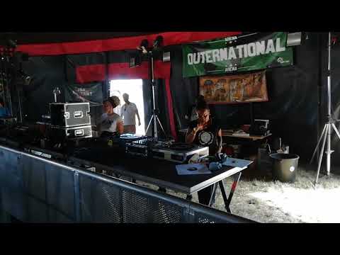 Roots Daughters plays Booker T "Downpressor" @ Dubcamp 2019