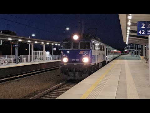 EP07-1009 + IC GROTTGER z Przemyśla Gł. do Wrocławia Gł., mija stację Rzeszów Zachodni 30.03.2023