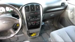 preview picture of video '2006 Chrysler Town & Country Touring Minivan Sacramento Roseville Elk Grove Folsom Stockton'