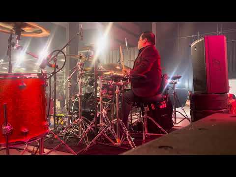 Actos De Un Tonto En Vivo (Adrian Regalado)