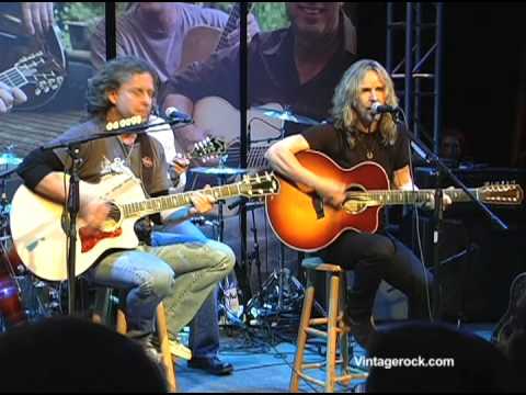 NAMM 2009: Shaw/Blades perform "I've Seen All Good People" @ the Taylor Guitars  booth