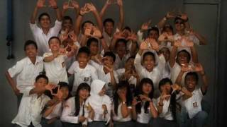 preview picture of video 'Alumni SMK.Panca Marga Makassar Angt.2011'