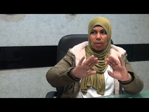 "سيدة الميكروباص" تروي كواليس لقاء السيسي "قالي مش هتركبي صيني تاني"