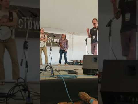 The Infamous Stringdusters Almost E-town Workshop at The Festy 2017