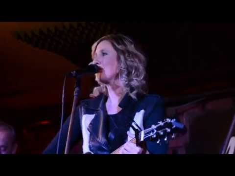 Amy Black "Cat's In The Kitchen"