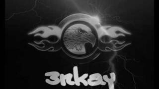 PaPa Roach ft NERD Dont look back