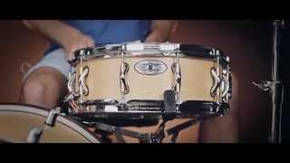 Video thumbnail for Pearl Sensitone Elite 14x5" Premium Maple Snare Drum by Peter Lewis