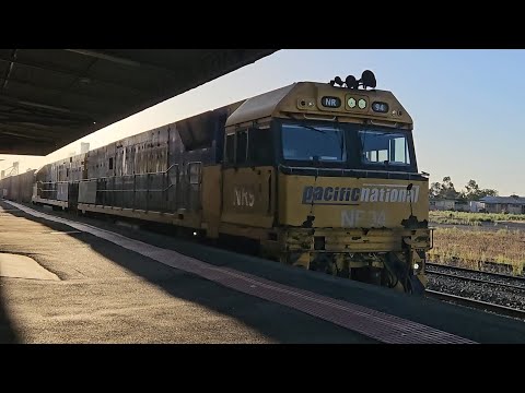 6PM6 PN up "Linfox Express" (NR94. NR20), Perth to Melbourne, 1850, 24/3/25, Horsham VIC