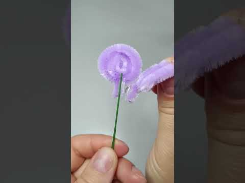 Flower with pipe cleaners #diyflower #pipecleanerflower #howtomakeflowers #bouquet #pipecleaneridea