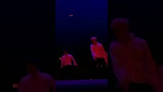 Download lagu ikon jinhwan sign killing me song on stage #ikon #blackpink #bts #viralvideo #shortvideo #tranding mp3