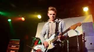 Star Struck One - Golden Boys Live @ The Crew in Nuneaton, UK