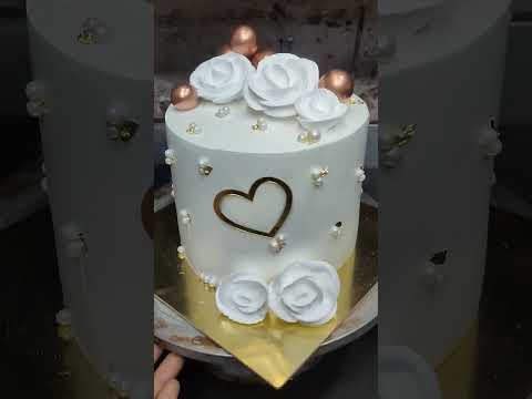 Vanilla flavour cake special flower and heart decoration design cake