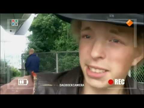 Boer Frans & Kleine Frans samen op vakantie -  Man Bijt Hond [DEEL 15]