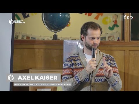 Axel Kaiser critica los eslóganes ante Fernando Atria y pone como ejemplo las AFP.