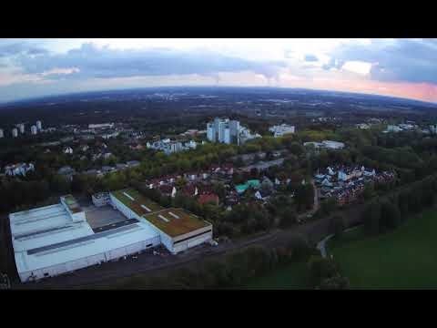 Fliegen in Hochdahl beim Donnenuntergang