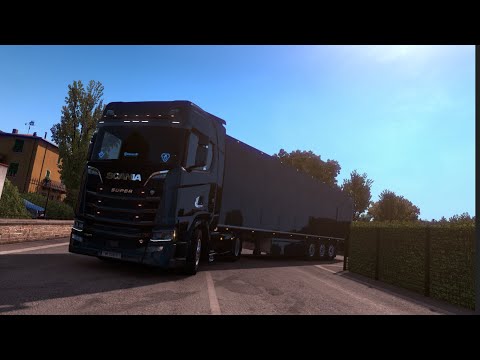 ETS2 Scania V8 730S - Italia DLC - road from Napoli centre to the port (tiny roads)