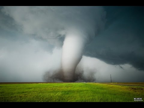 Chase of a lifetime: Tornadoes at Dodge City, Kansas - May 24, 2016