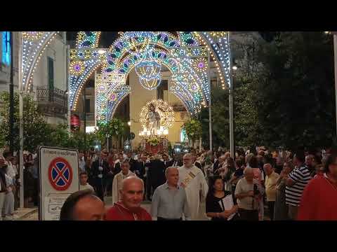 arrivo di San Rocco in piazza. Noicattaro