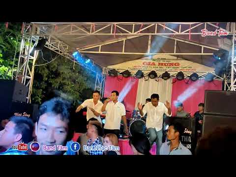 Jrol Pel Heuy Nhóm múa hết sức vui nhộn, Wedding Sa Tha & Ngọc Lan