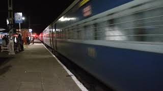 preview picture of video '12692-SSPN SF powered by WAP4 skipping Hidupur at mps'