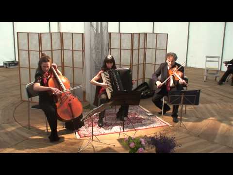 Stahlhammer Klezmer Classic Trio: Happy Nigun (trad klezmer)