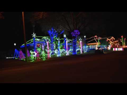 2016 Christmas Richards & Silver Family Light Show Video