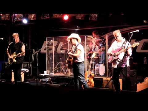 THE NASHVILLE ATTITUDE PERFORMS WAGON WHEEL AT THE GOLDEN NUGGET