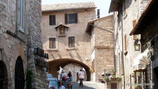 preview picture of video 'ASSISI Italy (St. Francis & St. Clare birthplace) by Cehulić family'