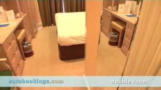 London, England: Hotel Henry VIII