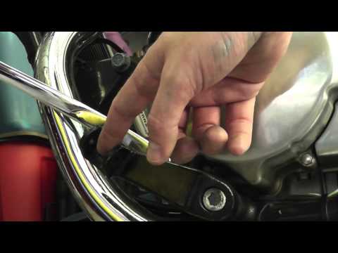 How to install Kuryakyn footpeg on Kawasaki Vulcan 500
