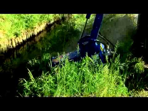 Side flail mower / Trincia erba laterale / Grasmulcher, seitenanbau