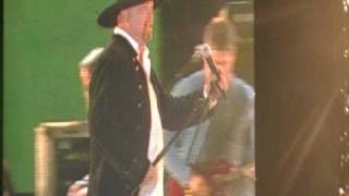 MONTGOMERY GENTRY. CMA Music Fest 2009 &quot;What do ya think about that&quot;