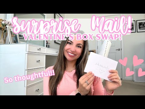 OPENING SURPRISE MAIL! | GALENTINE'S GIFT SWAP 2024 | Amanda Araujo