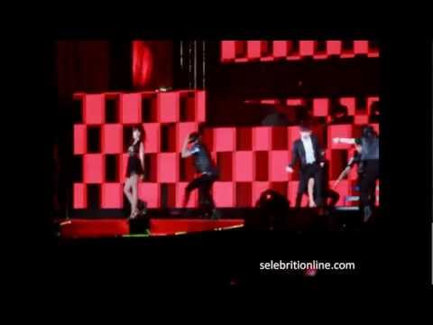 Troublemarker - HyunA (4Minute) & Hyung Seung (Beast) at Golden Disk Awards 27