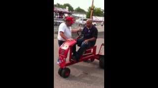 preview picture of video 'Pedal tractor pull loyal wi 2012'