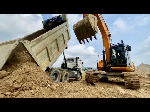 Jcb 220 Excavator Leveling The Stock / HavyEquipment / Excavator Working Video / Mountain Rock