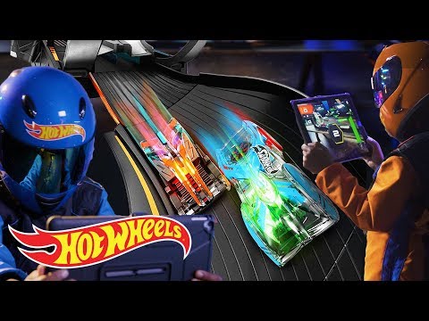 INTRODUCING AUGMOTO: AR RACING | Orange Vs Blue | @HotWheels