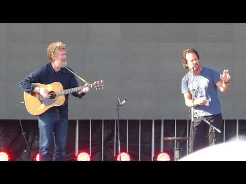 EDDIE VEDDER & GLEN HANSARD : "Present Tense" : Ohana Festival Day 2 (Sept 9, 2017)