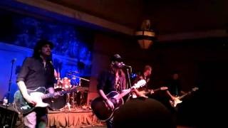 Micky And the Motorcars Intro Love is Where I left it