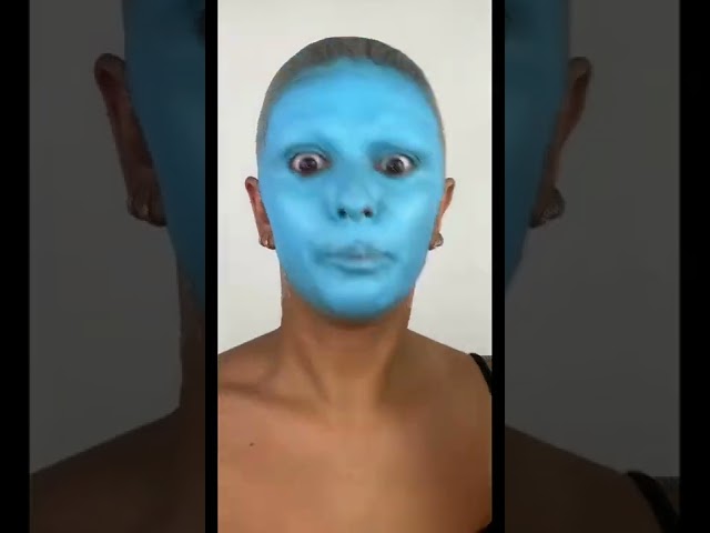 Vídeo relacionado con Disney Aladdin Genie Portrait Agrabah Fill Camiseta