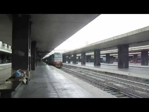 E656.040 in partenza con l' IC 518 "Tirreno" Roma Termini - Ventimiglia