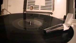 Chuck Willis - What am i lving for.WMV