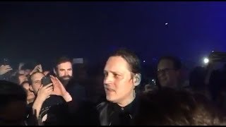 &#39;Why?&#39; - Arcade Fire Frontman Can&#39;t Believe It as Fan Steals His Hat Mid-Song