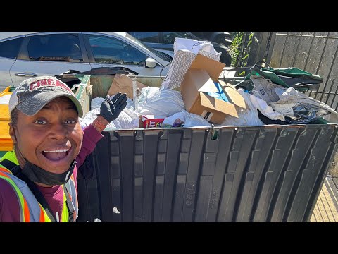 Dumpster Diving |  MEGA JACKPOT‼️There’s so many MORE great things out here‼️🤑🤑🤑🤑🤑