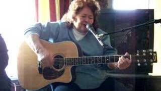 Bonnie Guitar sings Get Your Lie the Way You Want It