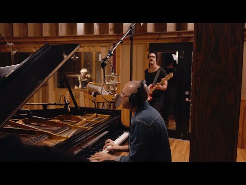Mama (Live Studio Version)
