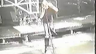 Korn Beg for me Live 1999