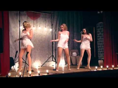 Stunning Vintage Hollywood Style All Girl Vocal Trio