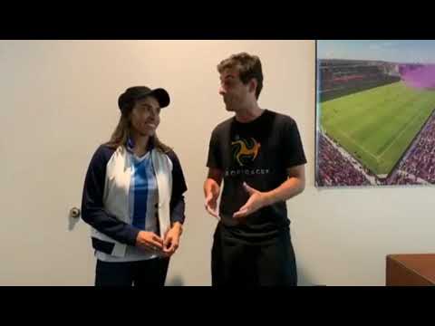 Marta recebe homenagem do Fábio Brazza